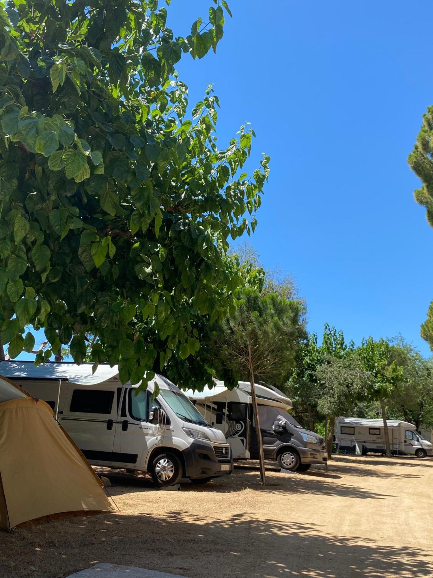 Hotel Camping Roca Grossa Calella Exteriér fotografie