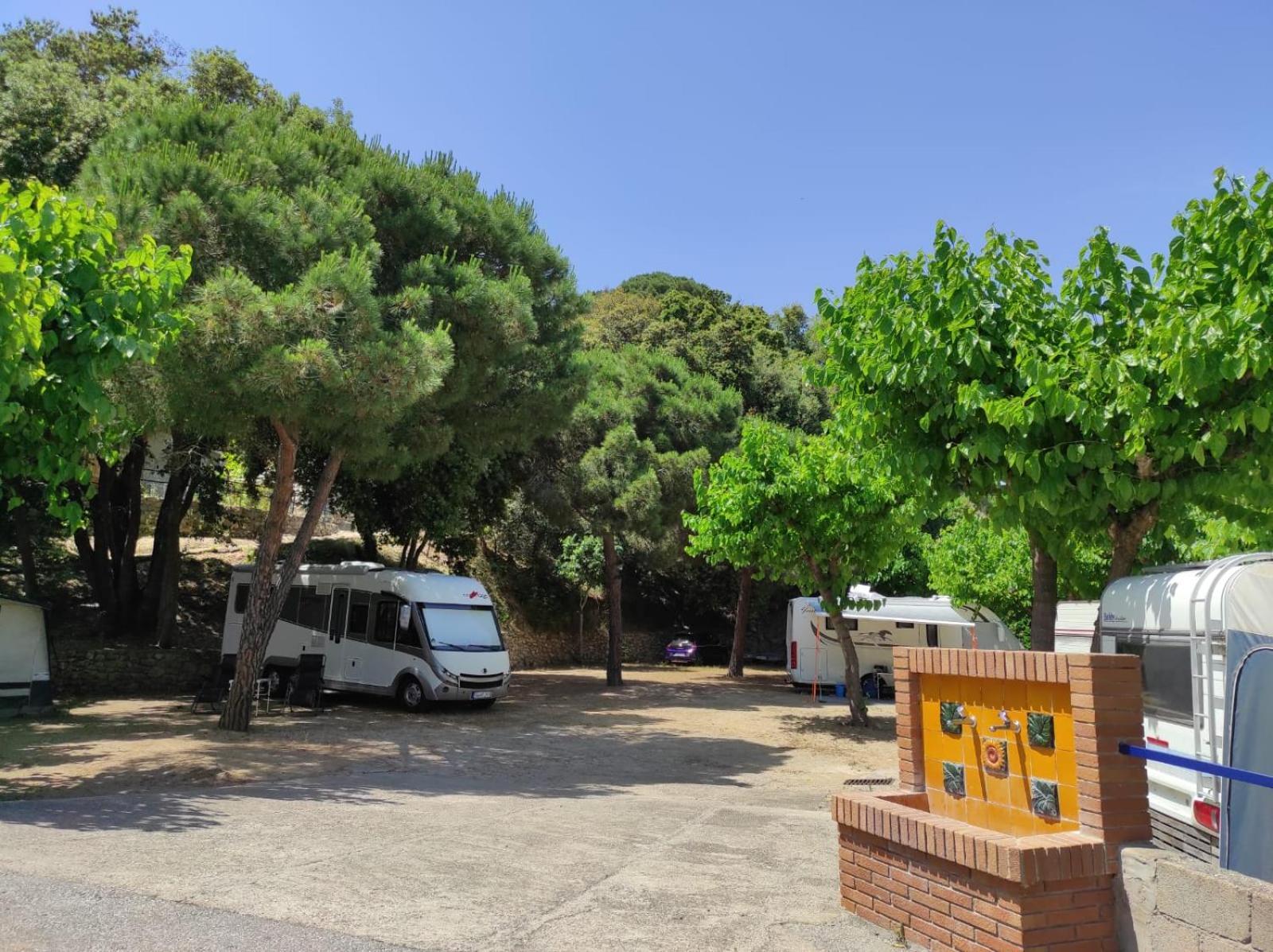 Hotel Camping Roca Grossa Calella Exteriér fotografie